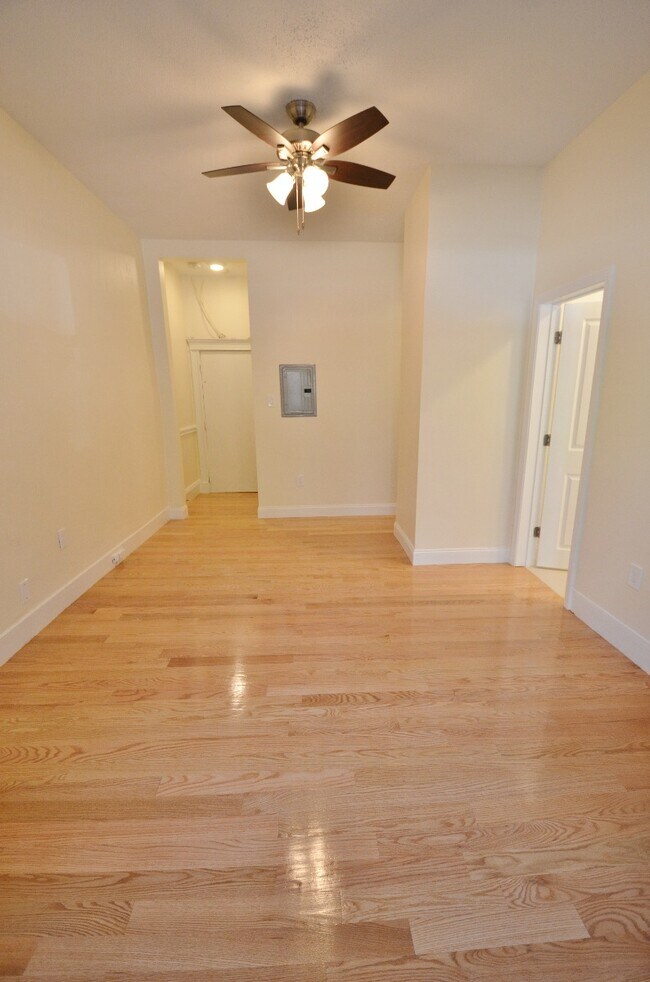 Westland Avenue Apartments, Boston, MA 02115 - photo 7