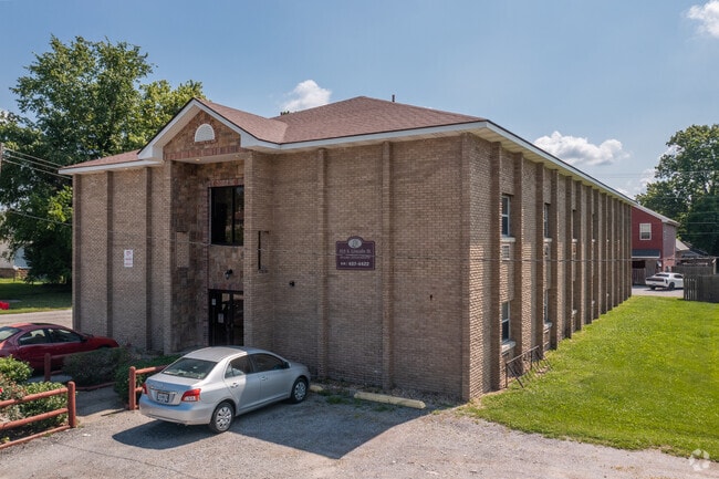 University Edge Apartments, Carbondale, IL 62901 - photo 5