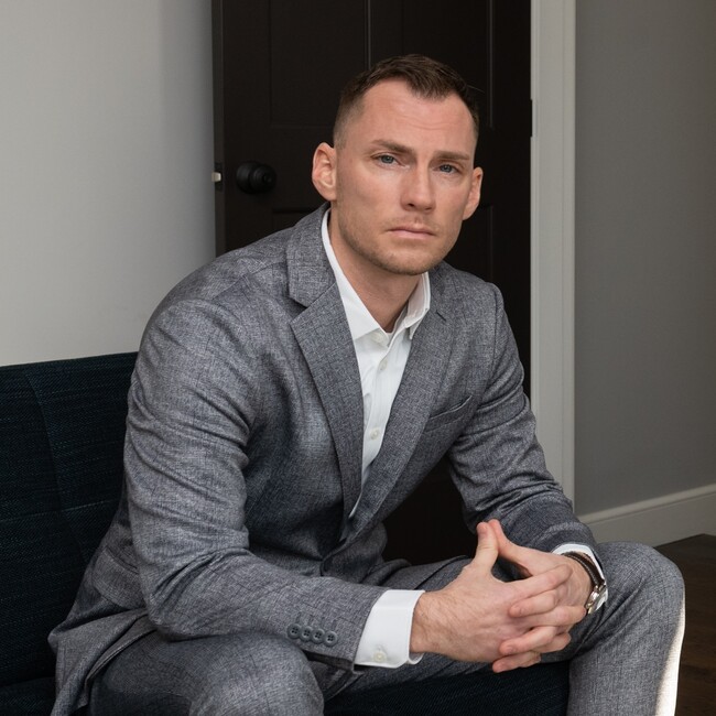 Agent Photo