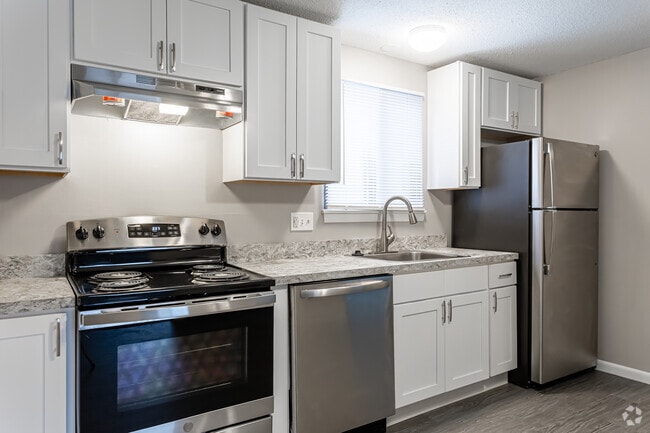 Partridge Hollow, Chicopee, MA 01020 - photo 6