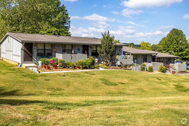 Bouldercrest, Knoxville, TN 37912 - photo 3