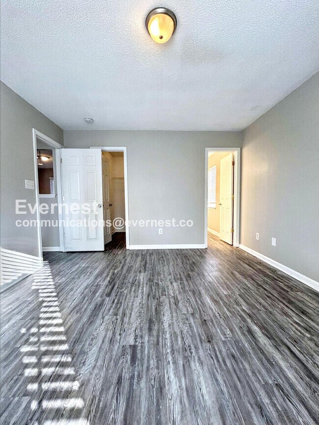 2721 Fairstone Ave, Charlotte, NC 28269 - photo 6