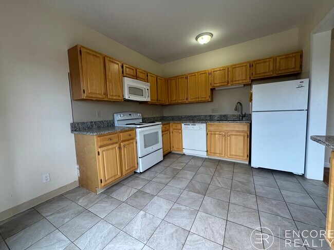1161 Commonwealth Ave unit 1131-7, Allston, MA 02134 - photo 4