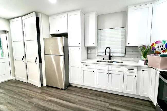 885 Ruby Ave, Bartow, FL 33830 - photo 2