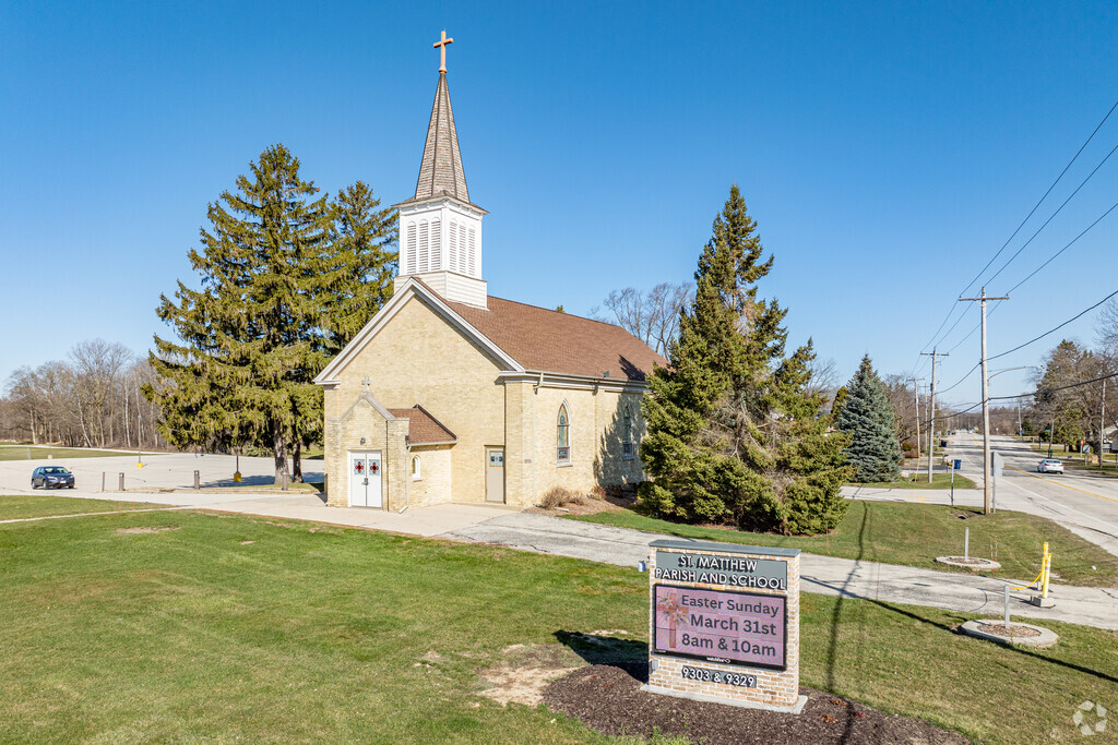 Students in Oak Creek can attend St. Matthew School.
