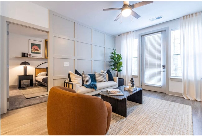 2039 Woodburn Ave unit ID1364149P, Cincinnati, OH 45206 - photo 2