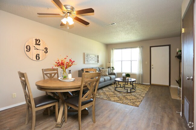 2BR Townhouse - Dining and Living Area