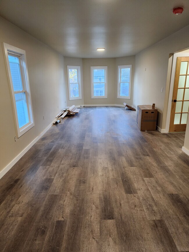 331 W Colvin St unit 1, Syracuse, NY 13205 - photo 6