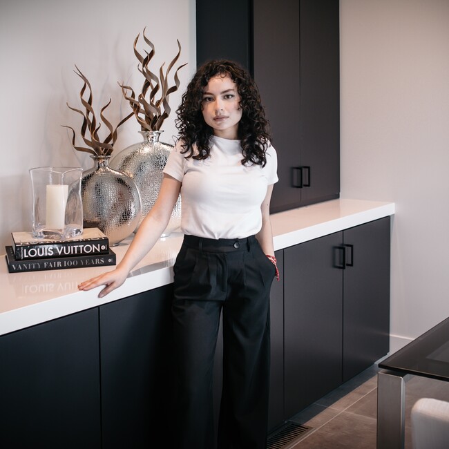 Agent Photo