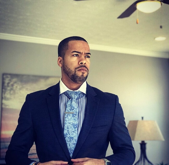 Agent Photo