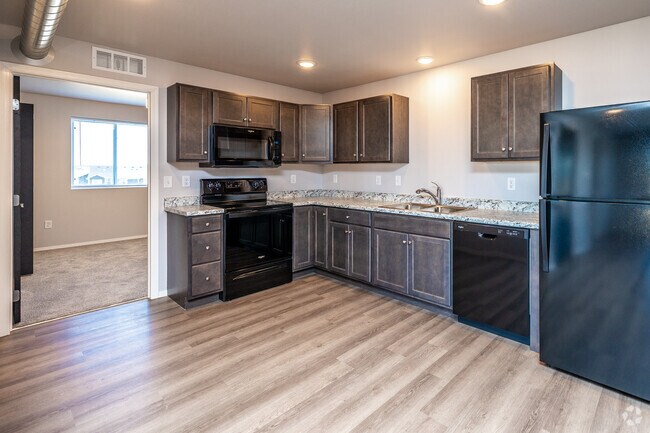 3BR, 2BA - Kitchen