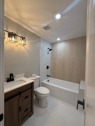 3520 SW 88th Place Unit 2, Miami, FL 33165