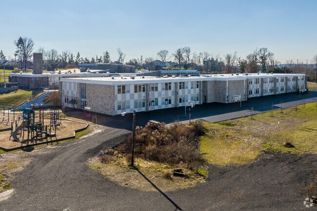 Fort Washington Elementary School serves the students of Fort Washington and surrounding areas.