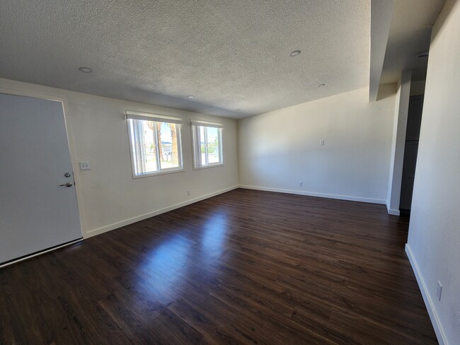 6060 Abronia Ave unit 6060, Twentynine Palms, CA 92277 - photo 7