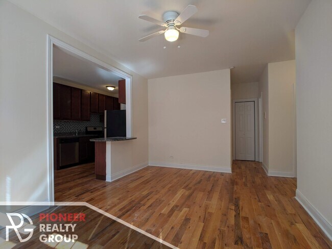 630 W Cornelia Ave unit 1, Chicago, IL 60657 - photo 5