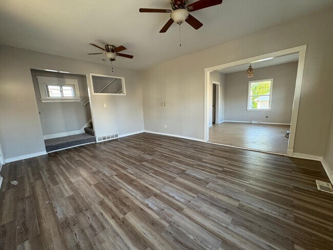 1448 Berdan Ave, Toledo, OH 43612 - photo 4