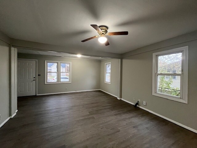 608 E 4th St, Mishawaka, IN 46544 - photo 2