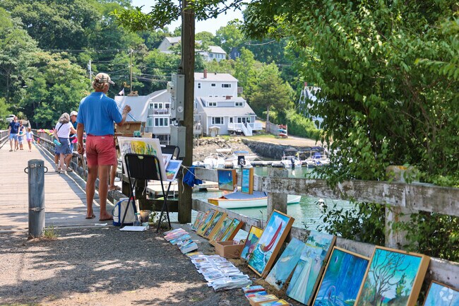 The wooden pile, Annisquam Bridge attracts local painters with its charm.