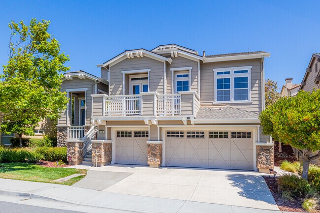 Newer developments in Bayshore include large arts and crafts homes.