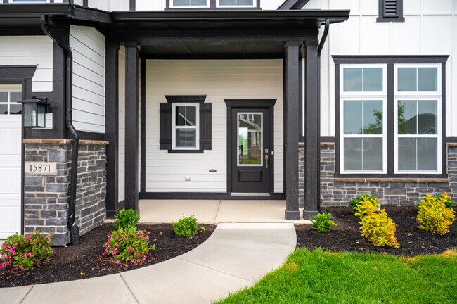 15871 Vitalize Run, Fishers, IN 46037 - photo 4