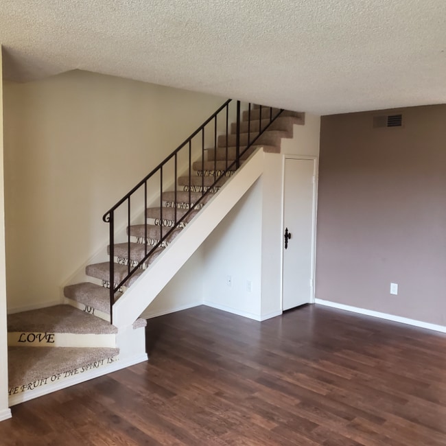 1643 Rue de Valle, San Marcos, CA 92078 - photo 2