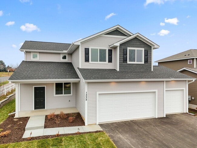 1335 Compton Ave, River Falls, WI 54022 - photo 6