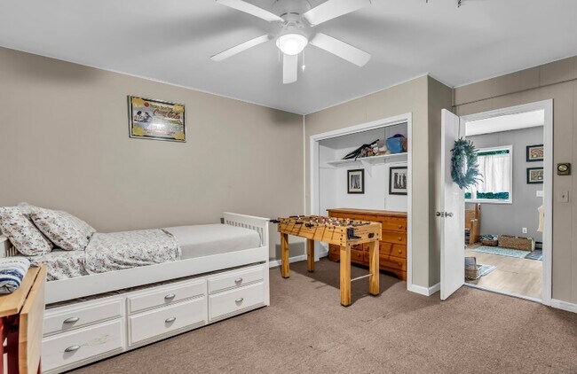 8 Winona Terrace unit White Deer Plaza, Sparta, NJ 07871 - photo 4