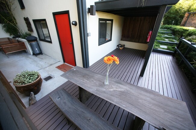 1999 N Sycamore Ave, Los Angeles, CA 90068 - photo 6