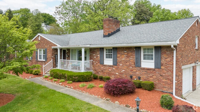 The neighbors of the Bashford Manor neighborhood take pride in their landscaping.
