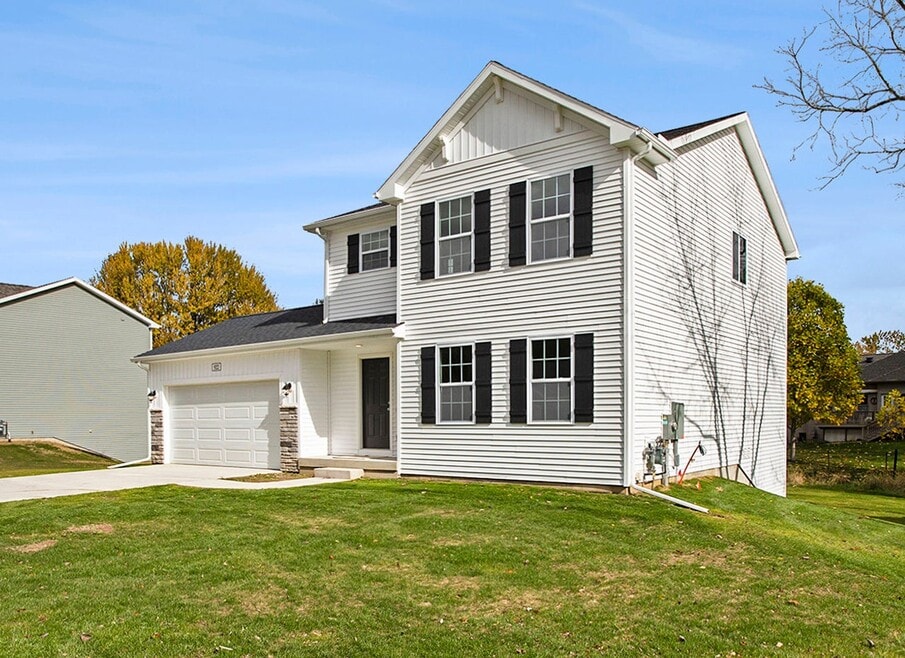 922 Forest St, Marshall, MI 49068 - photo 1