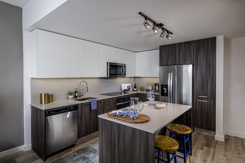 Arabelle Riverwalk, Tampa, FL 33606 - photo 1