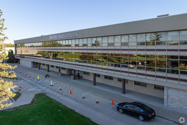 Moline High School is ranked as the best public high school in Rock Island County.