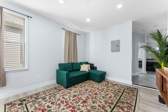 23 Obrien Ct unit ID1352469P, Bayonne, NJ 07002 - photo 2