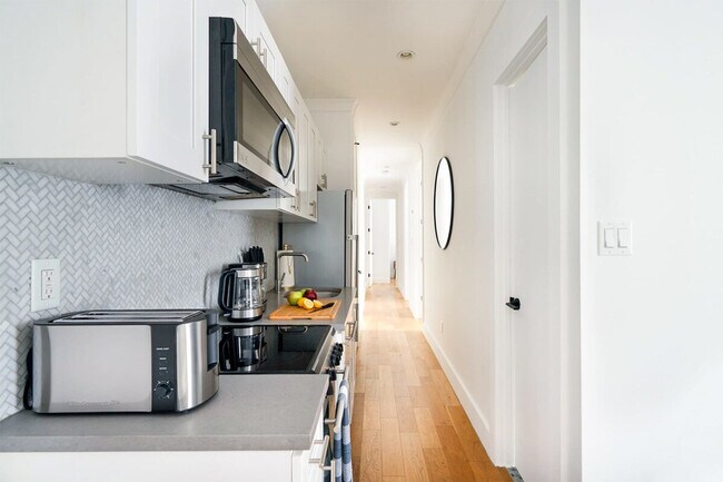 Lenox Row unit FL4-ID1022032P, New York, NY 10021 - photo 7