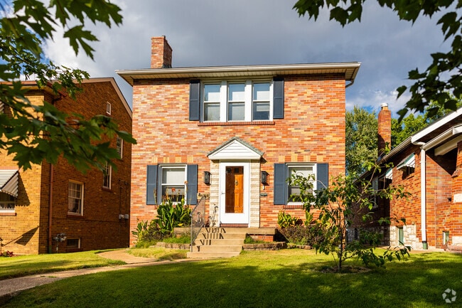 The occassional colonial revival influenced home can be found in Boulevard Heights.
