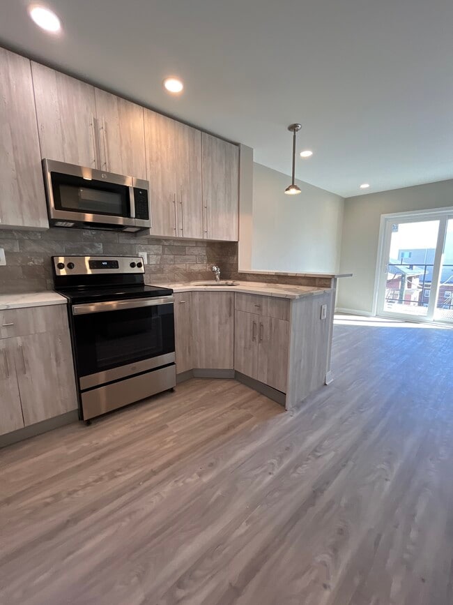 101 S Victoria Ave unit 31, Ventnor City, NJ 08406 - photo 3