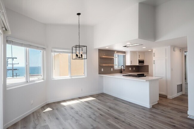 215 Moonstone St, Manhattan Beach, CA 90266 - photo 5