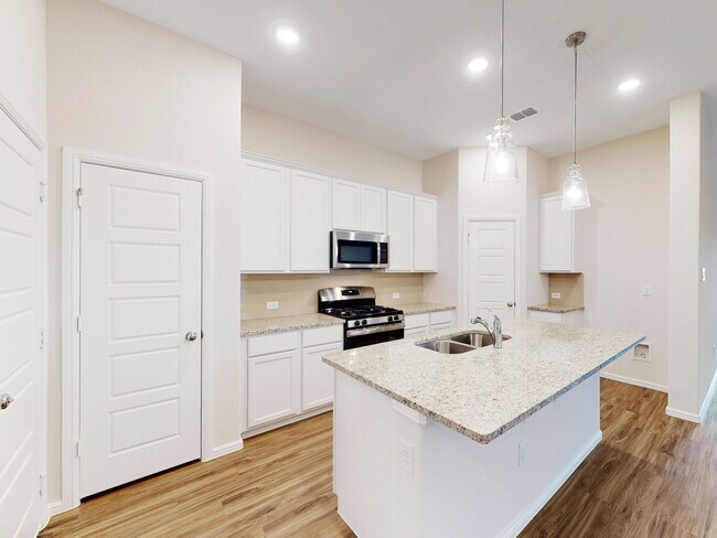 3129 Royal Throne Ct unit 36500452, Denton, TX 76208 - photo 5