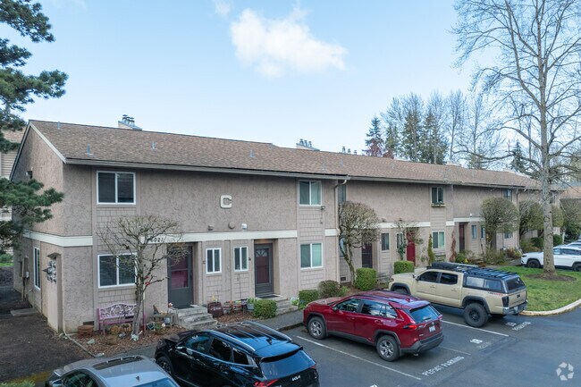 Scriber Lake features both single family homes alongside more affordable condos.