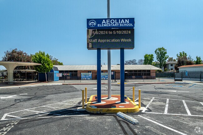 The informative sign at Aeolian Elementary School in Whittier.