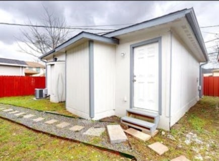 912 Seymour St unit B, Pasadena, TX 77506 - photo 1