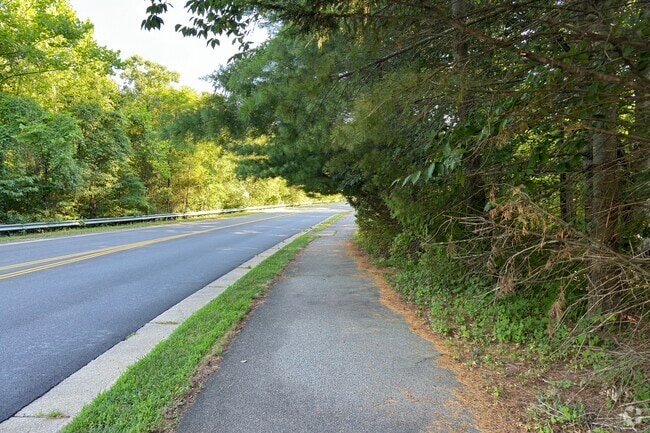 Middle Run Stream Valley Park offers walking and biking trails for Newington Forest to enjoy.