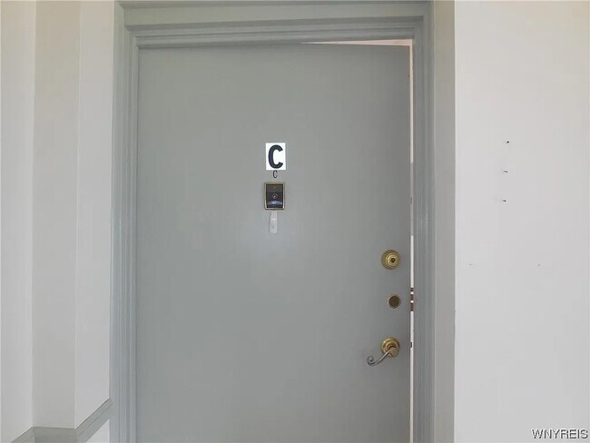 3920 Ridge Lea Rd unit C, Buffalo, NY 14228 - photo 5