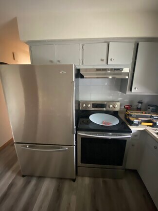 5471 S 13th St Unit 3, Milwaukee, WI 53221