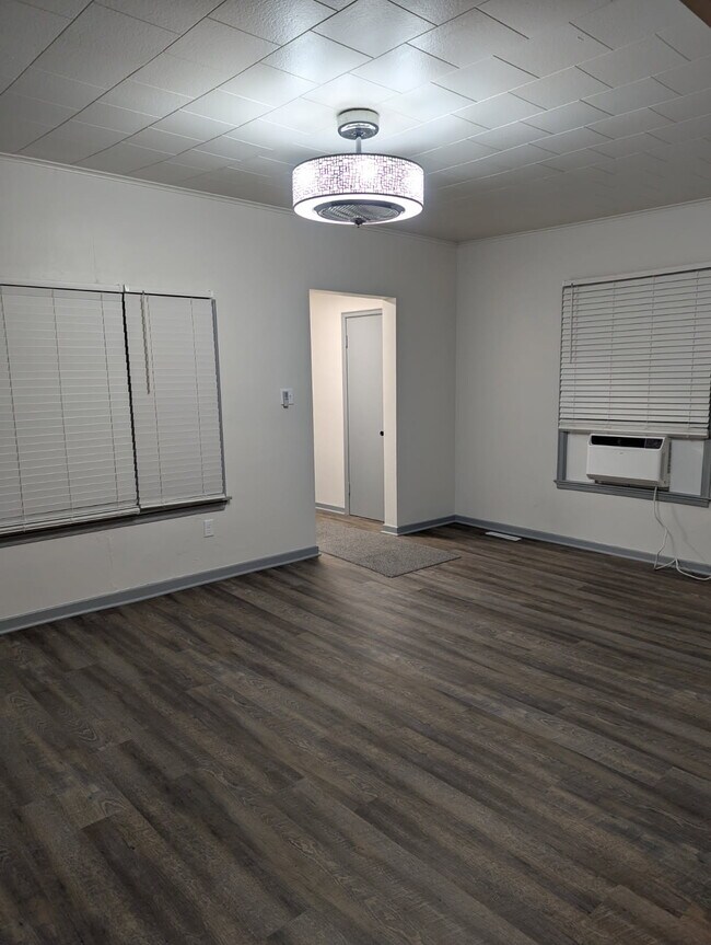 2313 Drake Park Ave, Des Moines, IA 50311 - photo 6