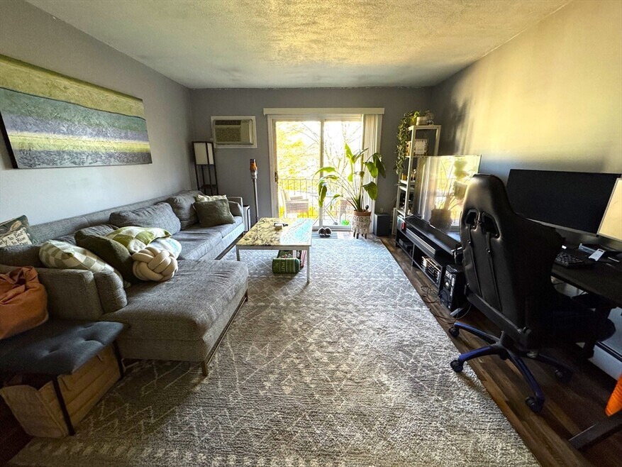 80 Walnut St unit 80 Walnut St., Canton, MA 02021 - photo 1