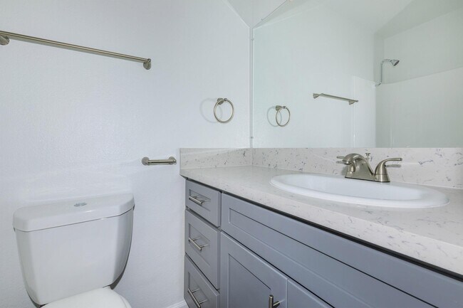 Plum Tree, Claremont, CA 91767 - photo 6