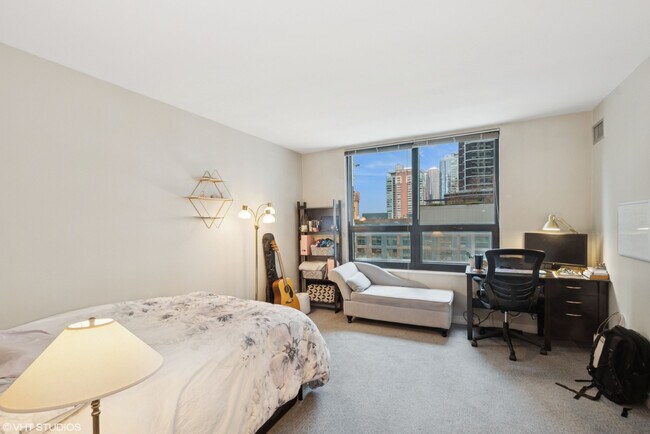 Streeterville Center Condos unit 3002, Chicago, IL 60611 - photo 5