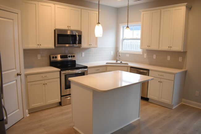 4624 Runaway Bay Ln, Wilmington, NC 28405 - photo 5