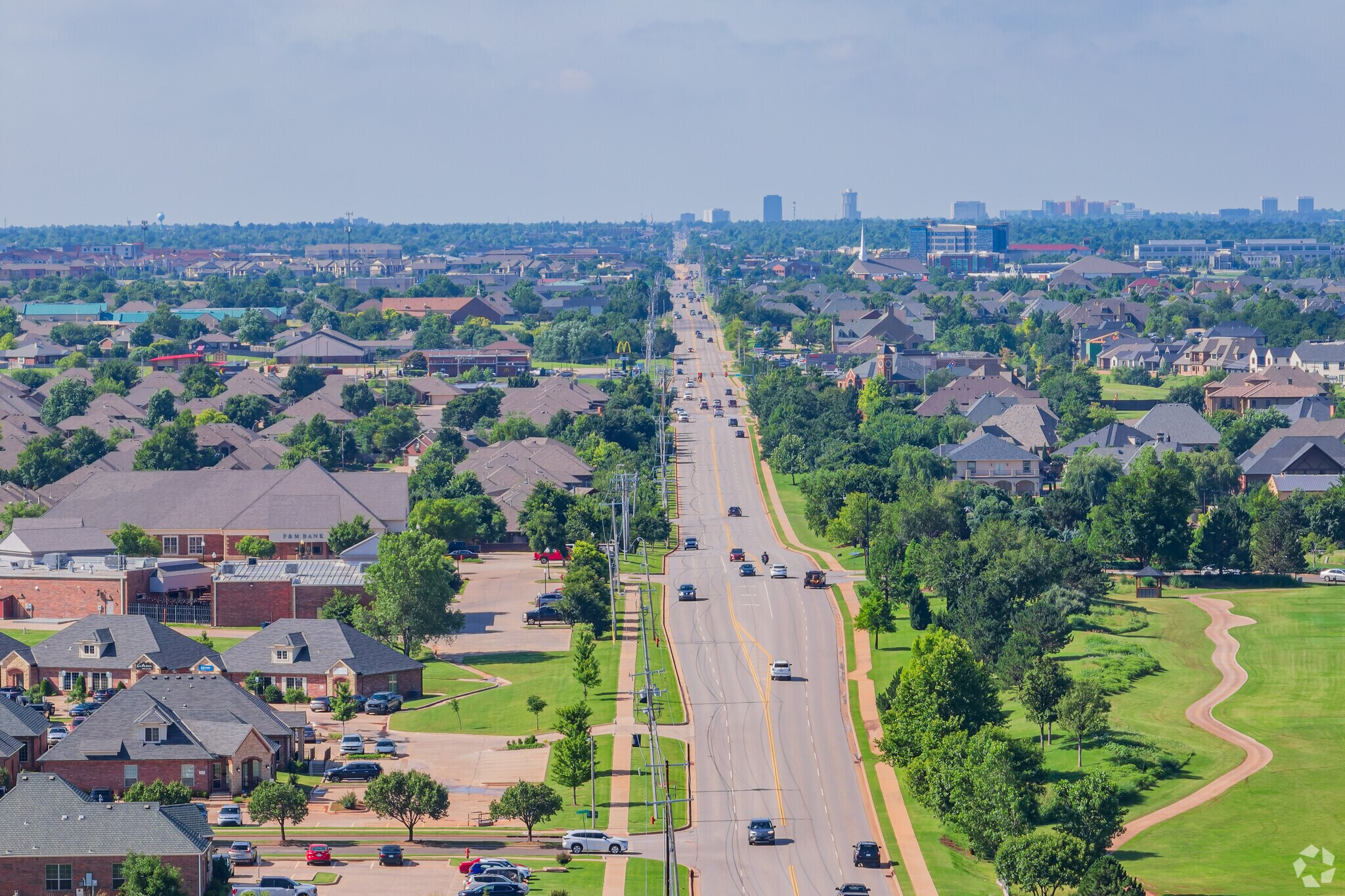 May Avenue is one of the main roads for the residents of Valencia.